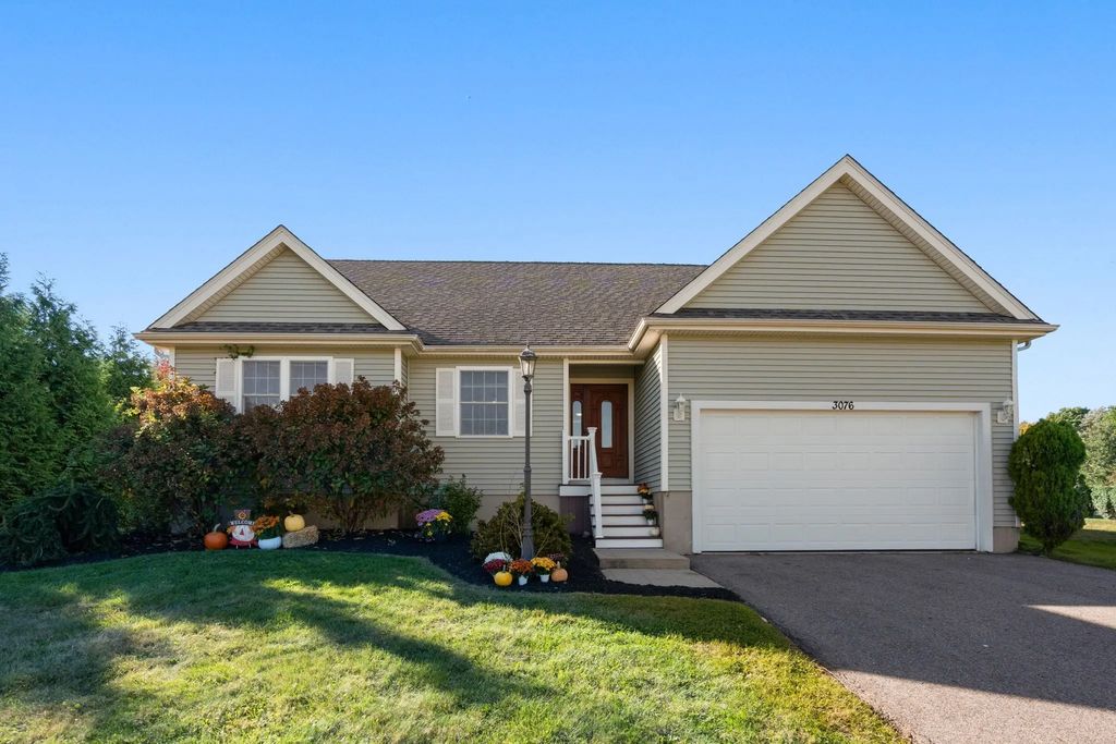 3076 Hunters Hill Dr, Dighton
