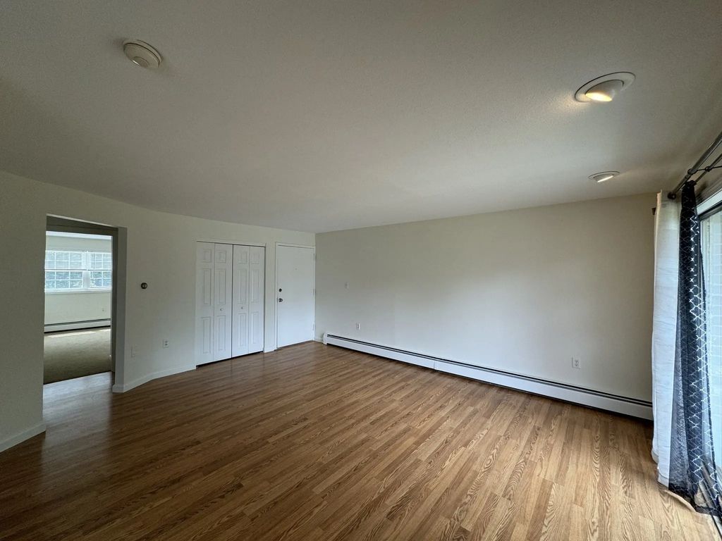 70 Edgelawn Ave #4, North Andover