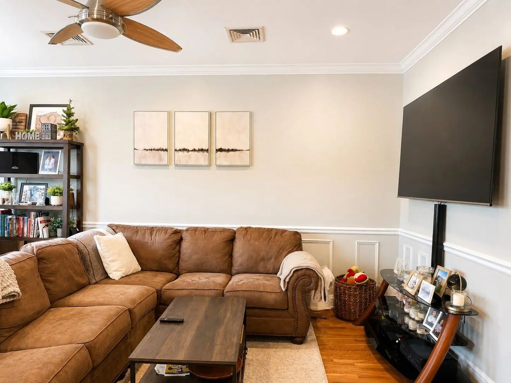104 Boston St #3, Boston