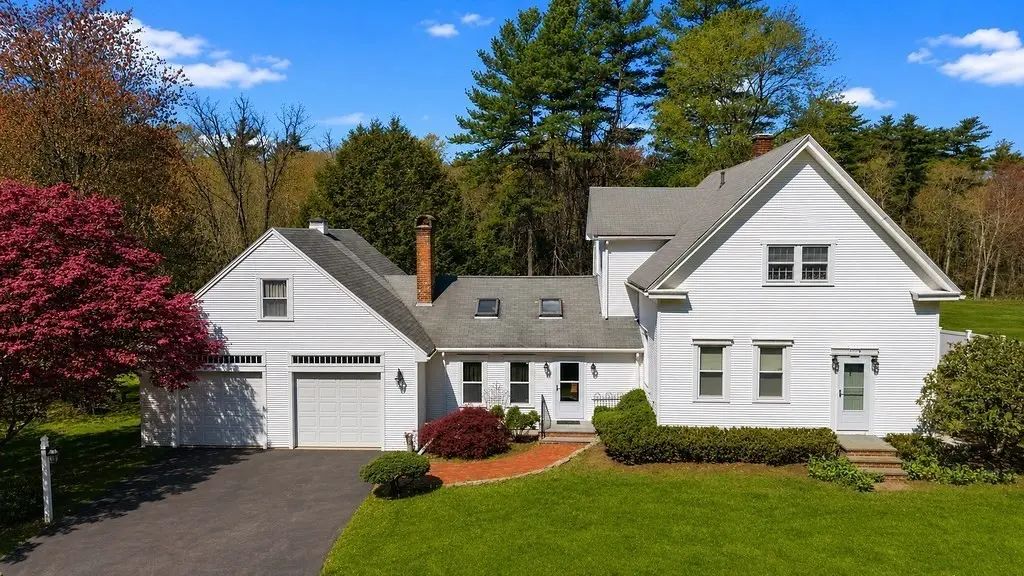 128 Prospect Hill, Taunton