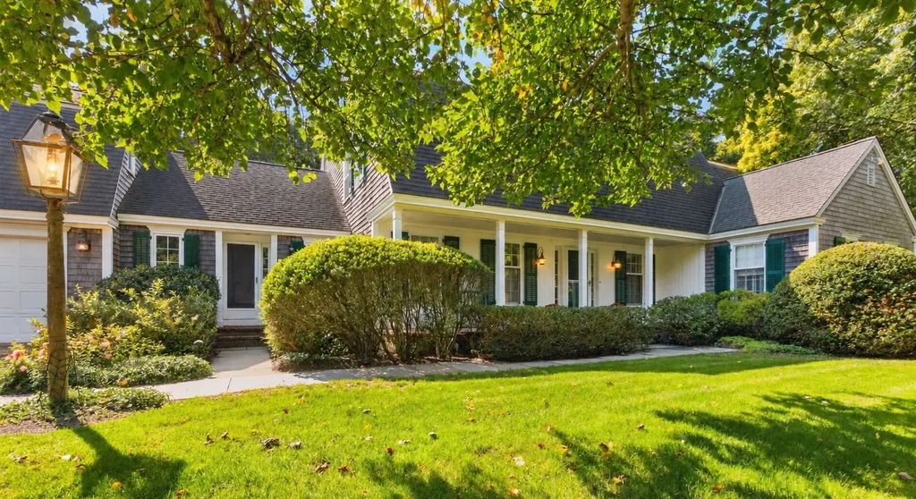 78 Plantingfield Way, Edgartown