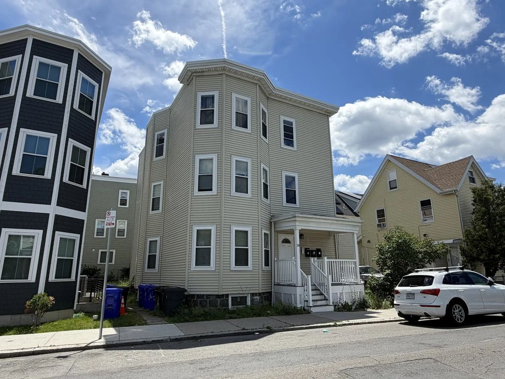 26 Elder St #2, Boston