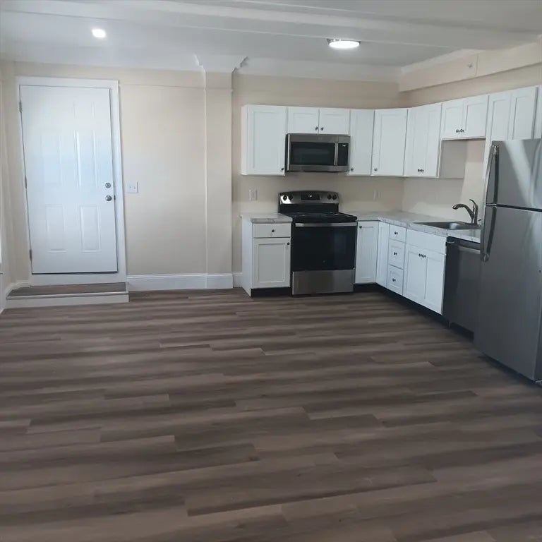 99 Main St #6, Middleboro