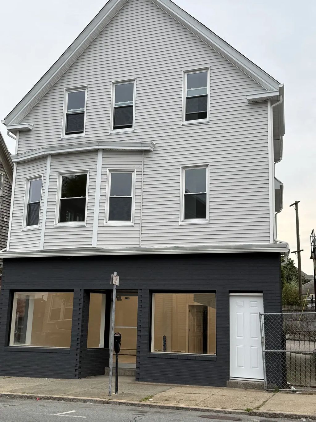 1653 Acushnet Ave #3, New Bedford