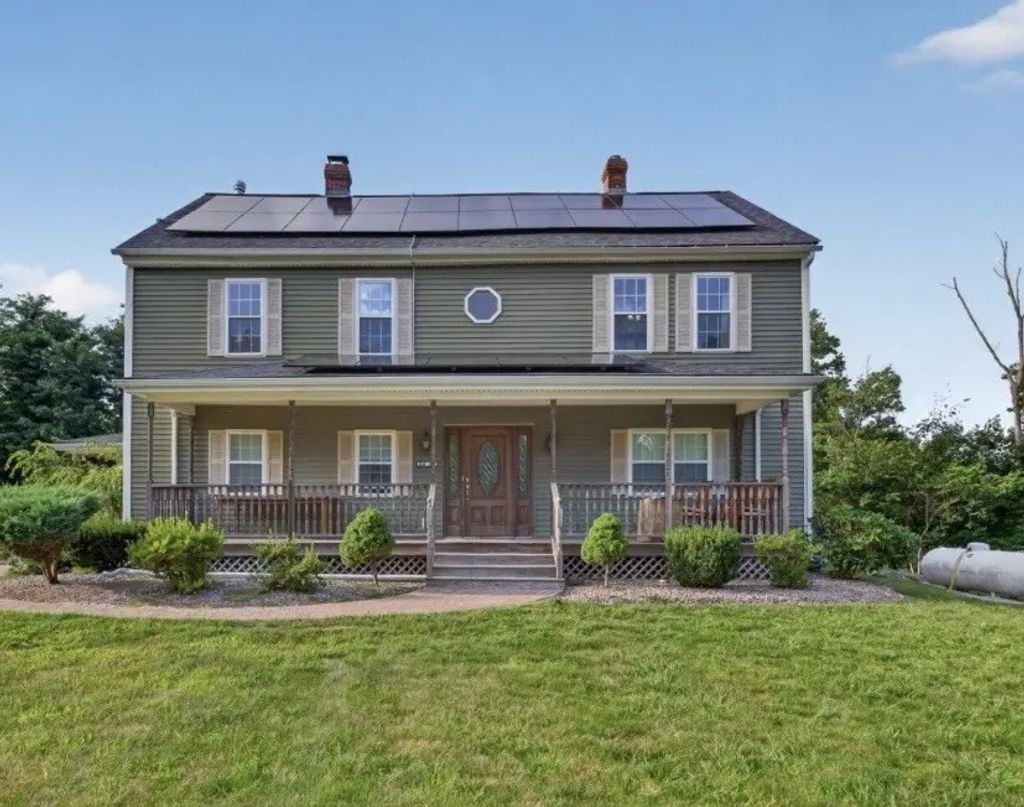 8 Albert Dr, Millville