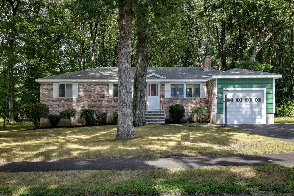 12 Claudette Circle, Framingham