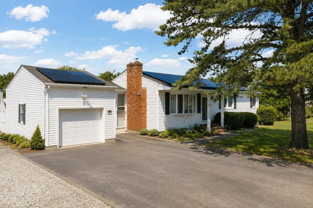 748 Warren Ave, Swansea