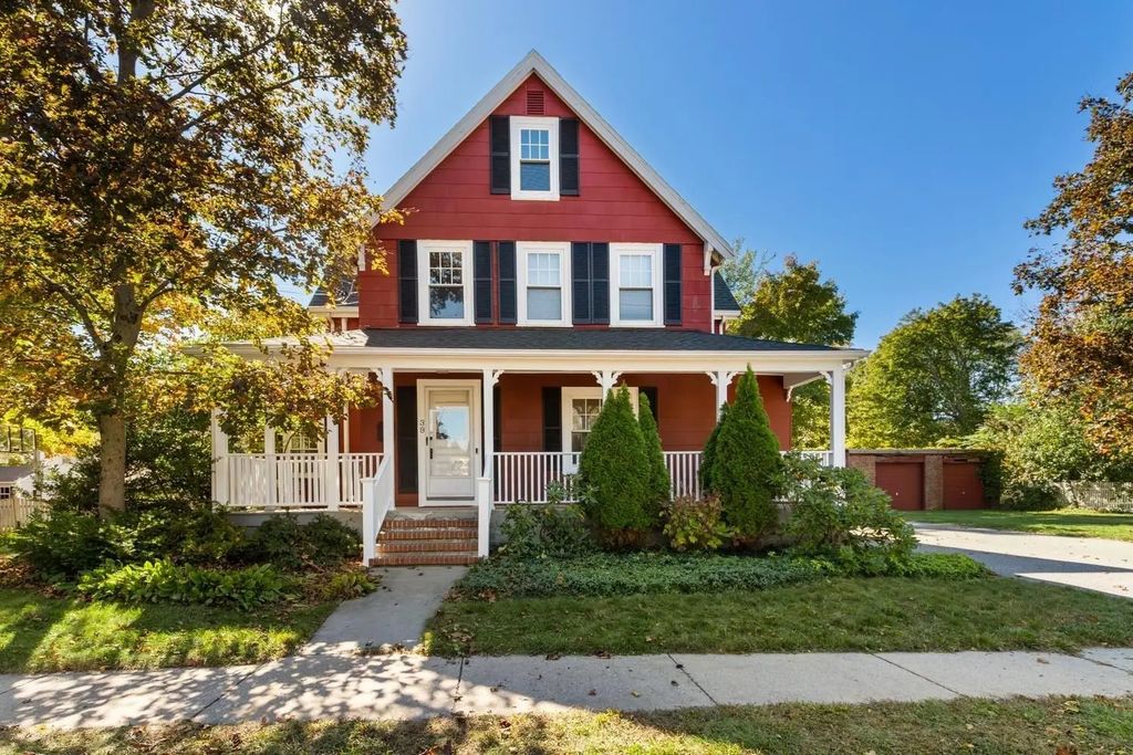 39 Forest St, Winchester