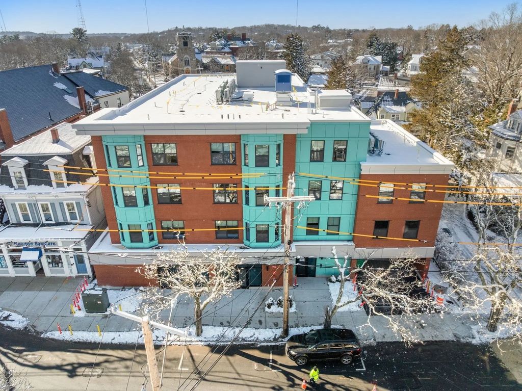 1151 Walnut #407, Newton