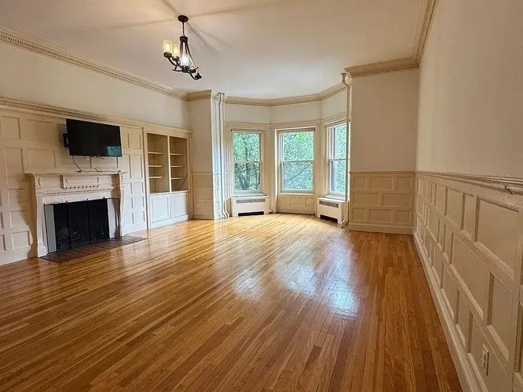 239 Commonwealth #41, Boston