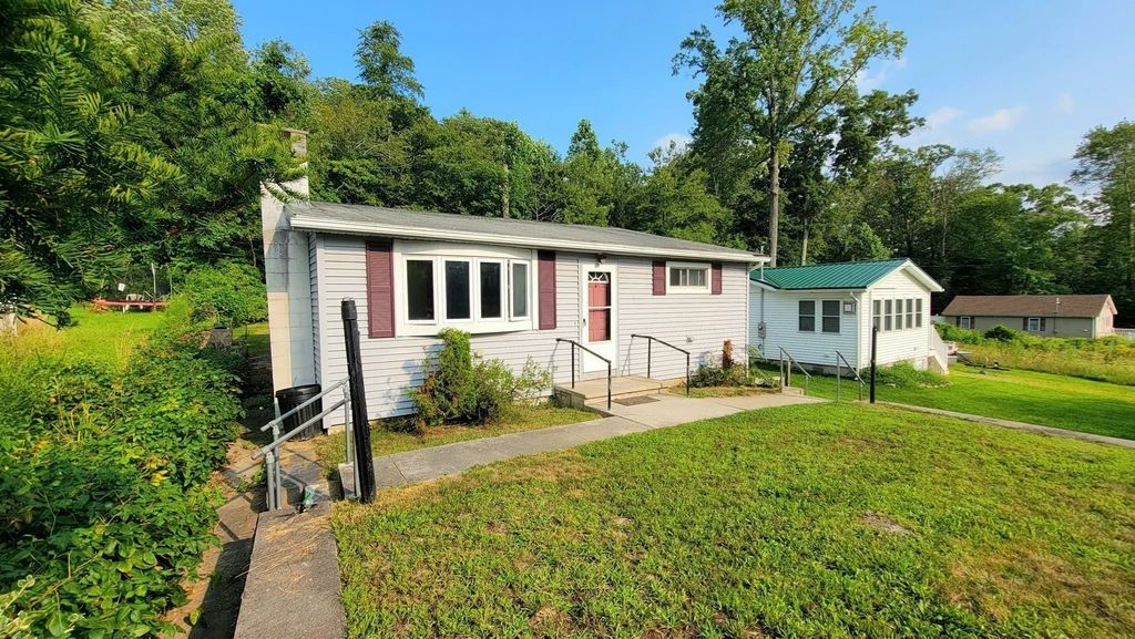 27 Richie Rd, Douglas