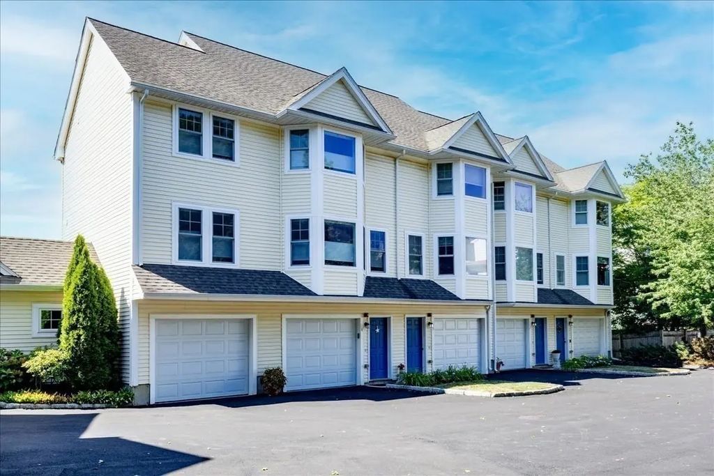 14-1/2 Roundy St #4, Beverly