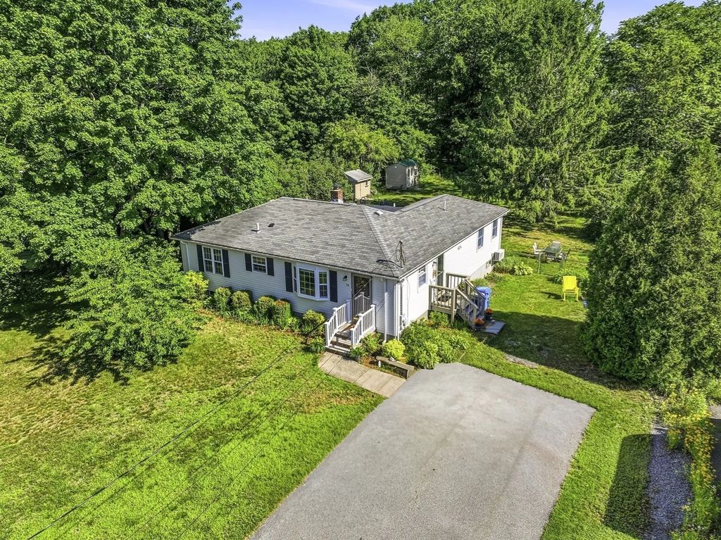 58 Wedgewood Dr, Holliston