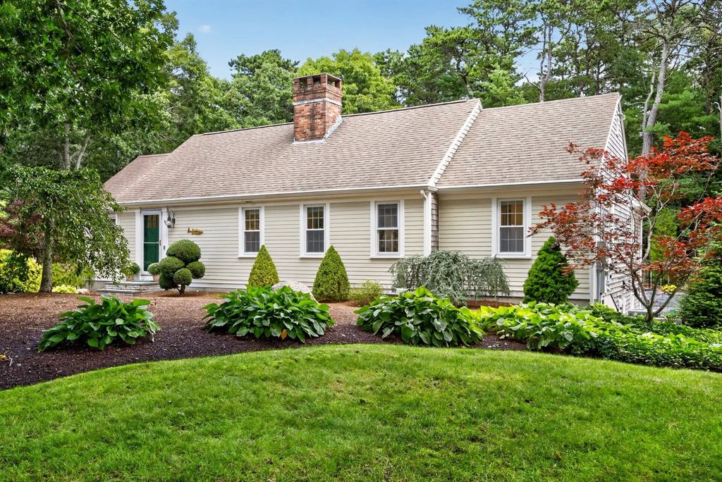 4 Wolf Hill Road, Sandwich