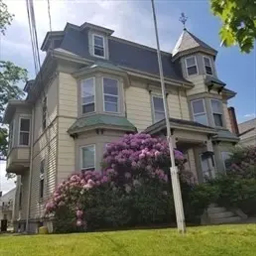 244 Lafayette Street #3, Salem