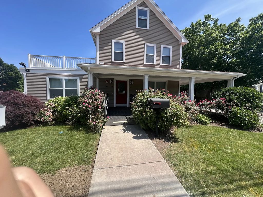 46 South Main, Sharon