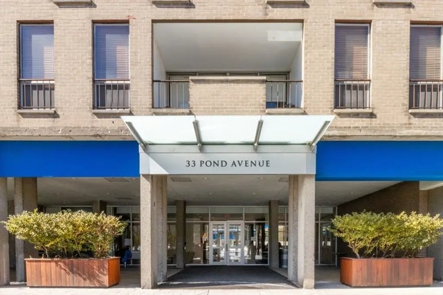 33 Pond Ave #1106, Brookline