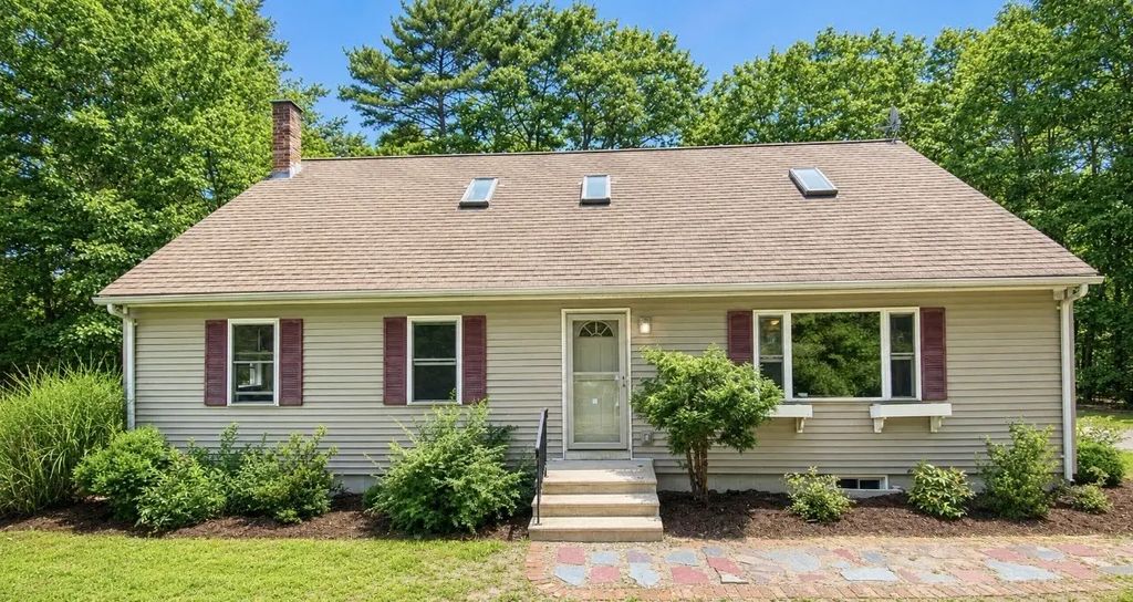 125 Drew Blvd, Orange