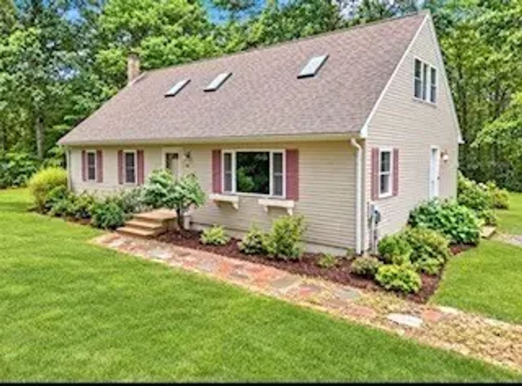 125 Drew Blvd, Orange