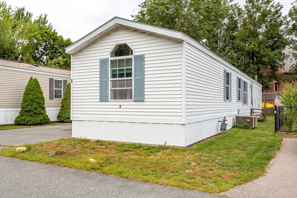 27 Smith St #2, Norton