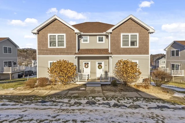 66 Oak St #66, Clinton