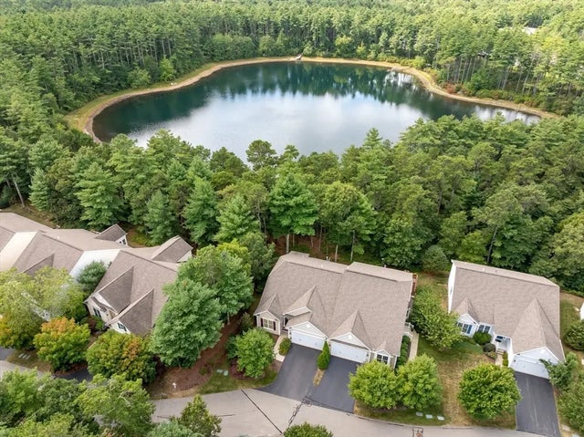 19 Red Leaf, Plymouth