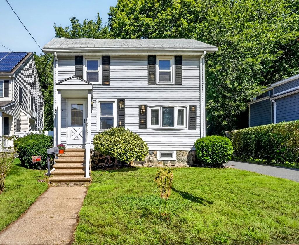 79 Maple Street, Melrose