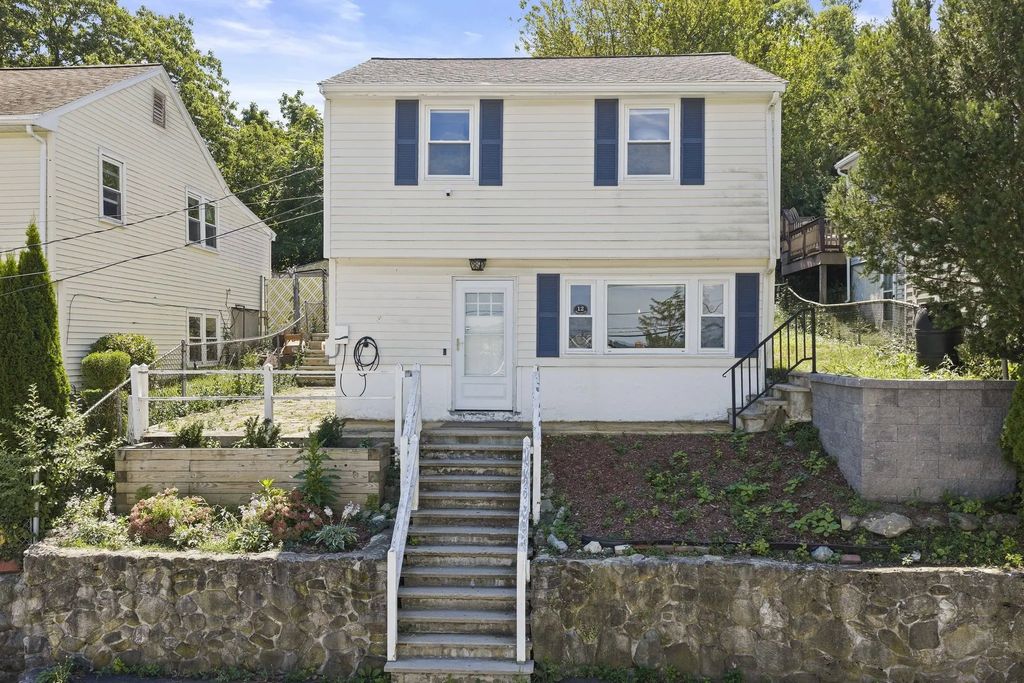 12 Marivista Ave, Waltham