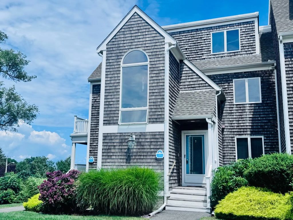4 Highland Terrace #415, Plymouth