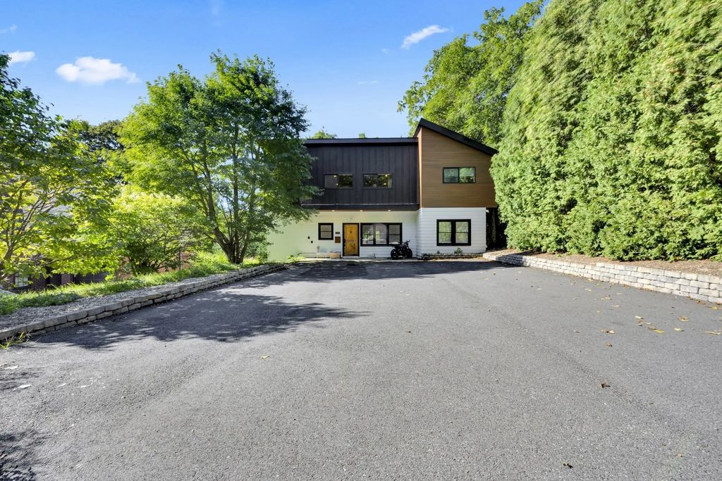 335 Salisbury St, Worcester