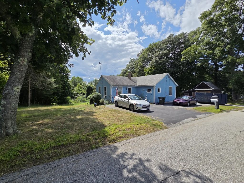 40 Upper Gore Rd, Webster