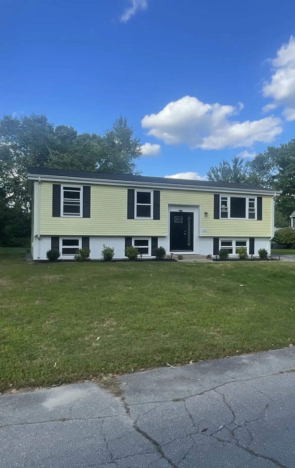 166 Ingraham St, Attleboro