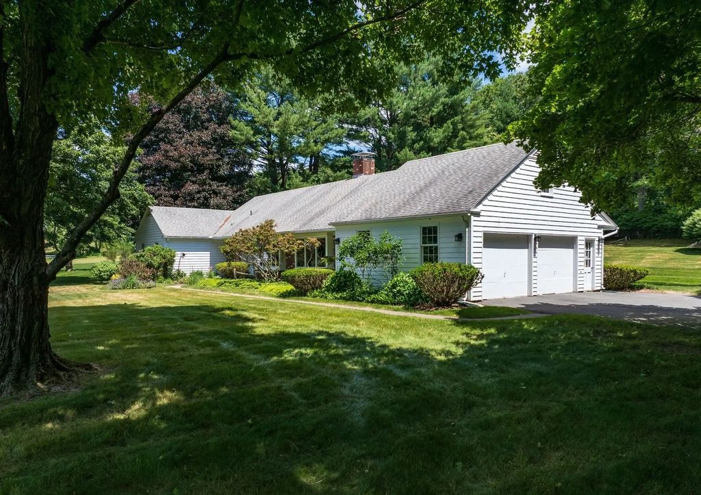 1196 Florence Rd, Northampton