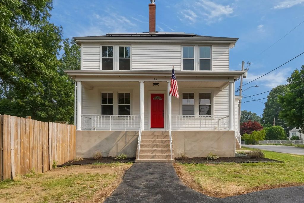 60 Highland, Cumberland