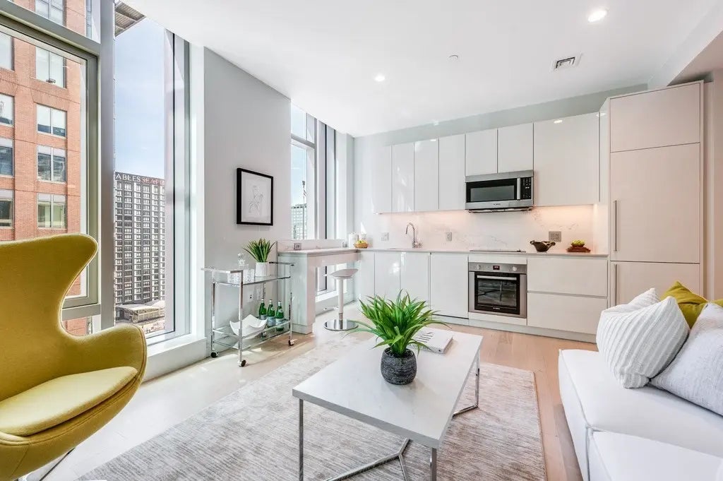 135 Seaport Blvd #1712, Boston
