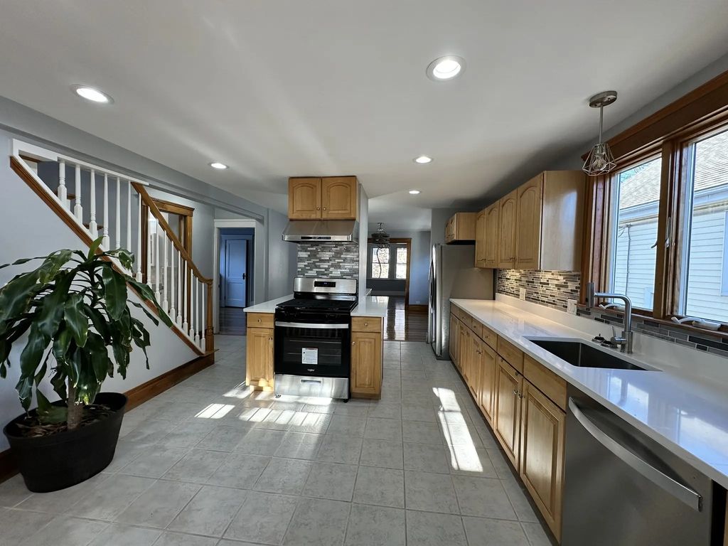 159 Boston Ave #2, Somerville