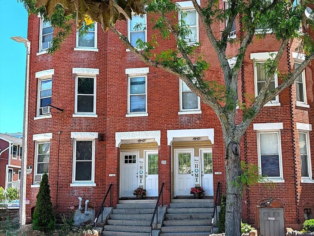 140-142 Blue Hill Ave, Boston
