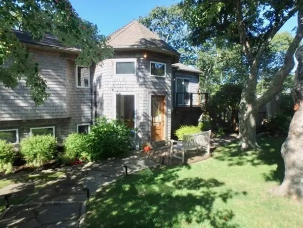 29 Cemetery Rd Ch216, Chilmark