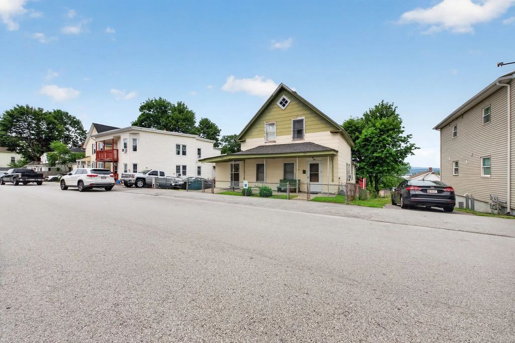 59 Orient St, Worcester