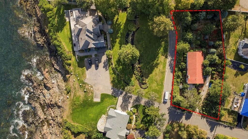25 Maolis Road, Nahant