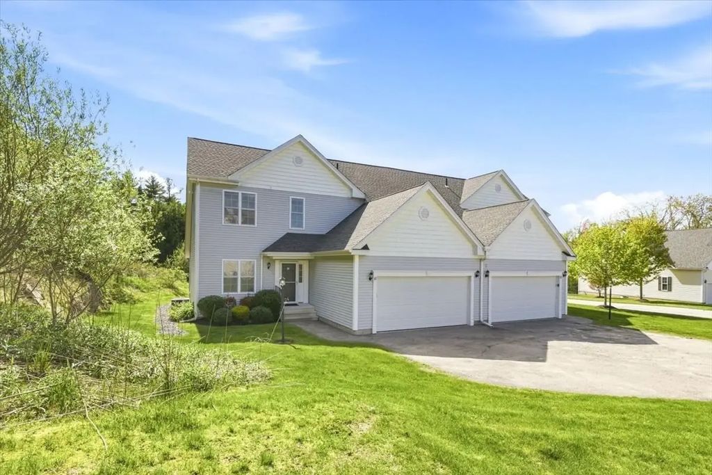 30 Shadow Creek Lane #30, Ashland