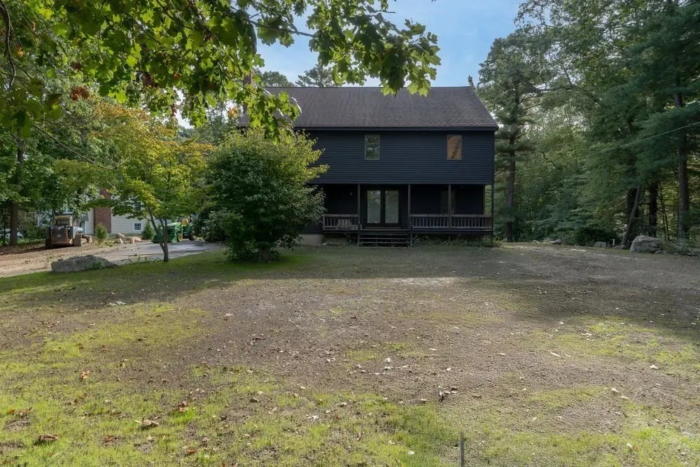 33 Turkey Hill Lane, Hingham