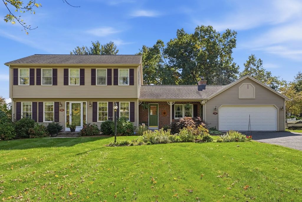 180 Christopher Terrace, West Springfield