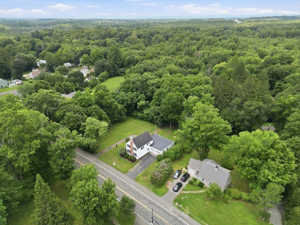 211 Main St, Wilbraham