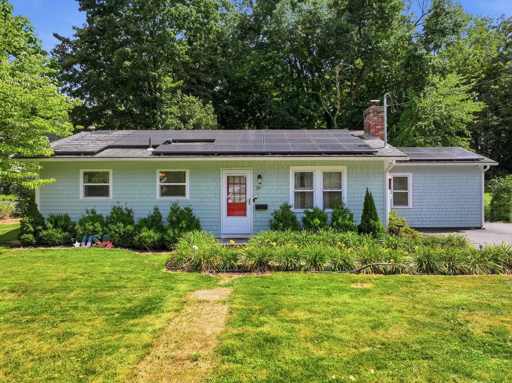 39 Riley Rd, Northborough