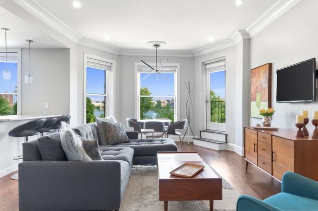 23 Bay State Road #4, Boston