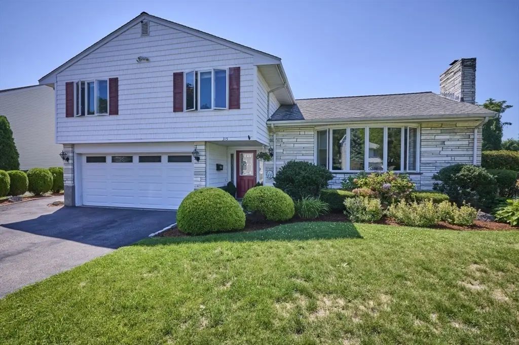 315 Channing Rd, Belmont
