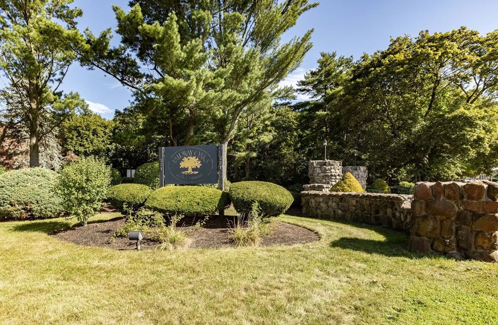 221 Oak Street #3-24, Brockton