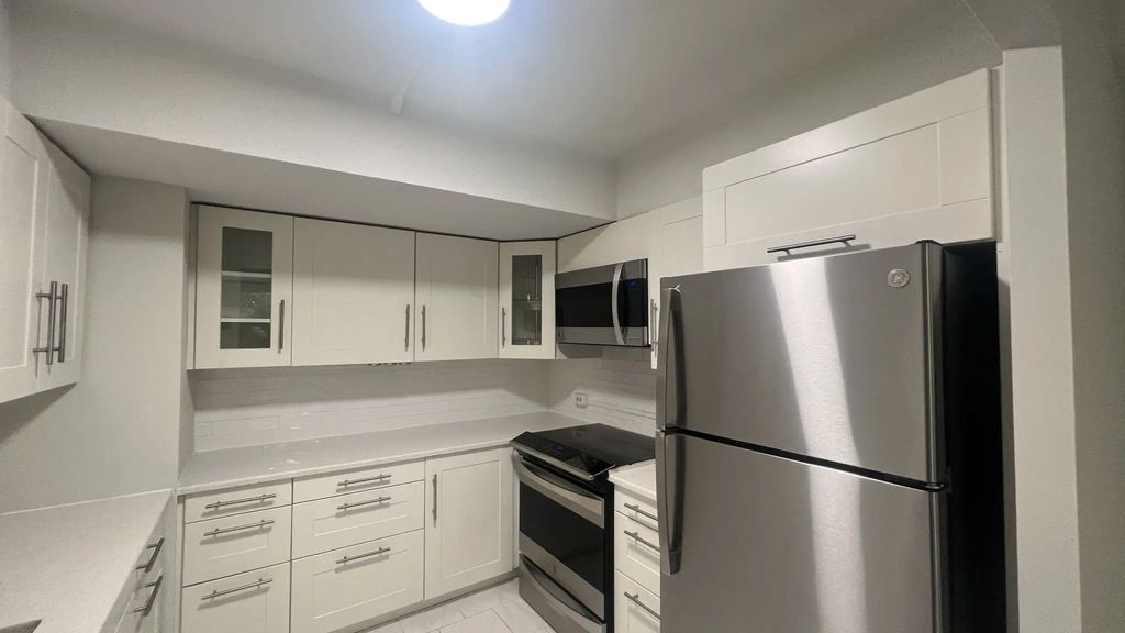 1731 Beacon #108, Brookline