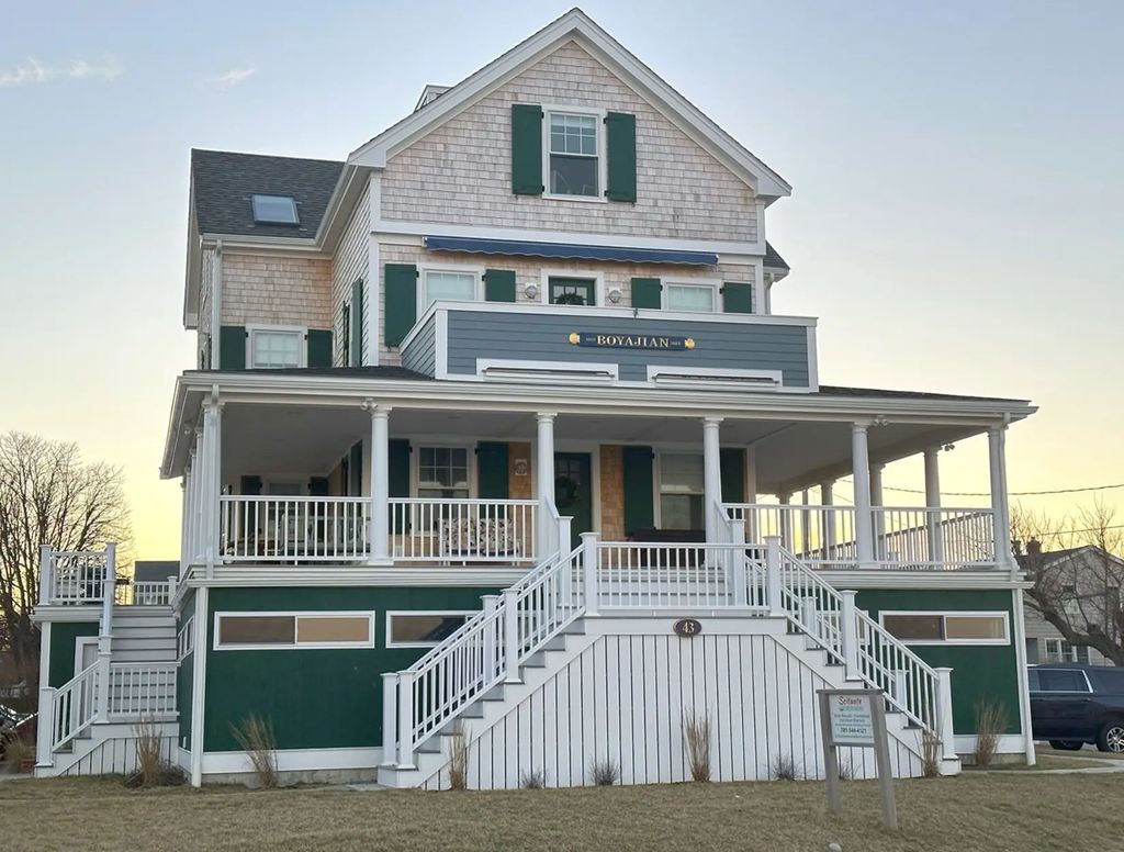 43 Oceanside Drive Upper #upper, Scituate
